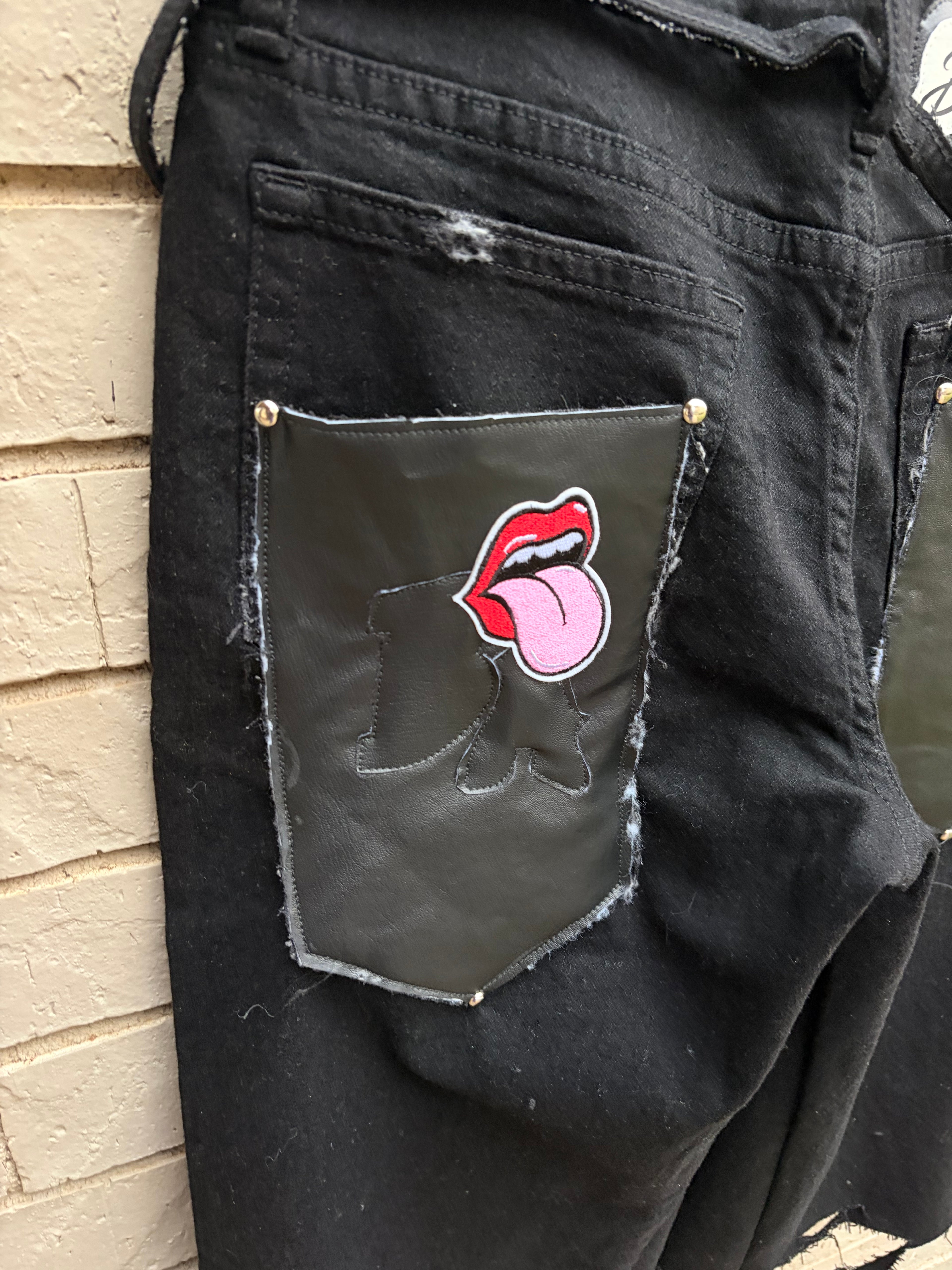 BORNAGAIN – Midnight Artifact Jorts