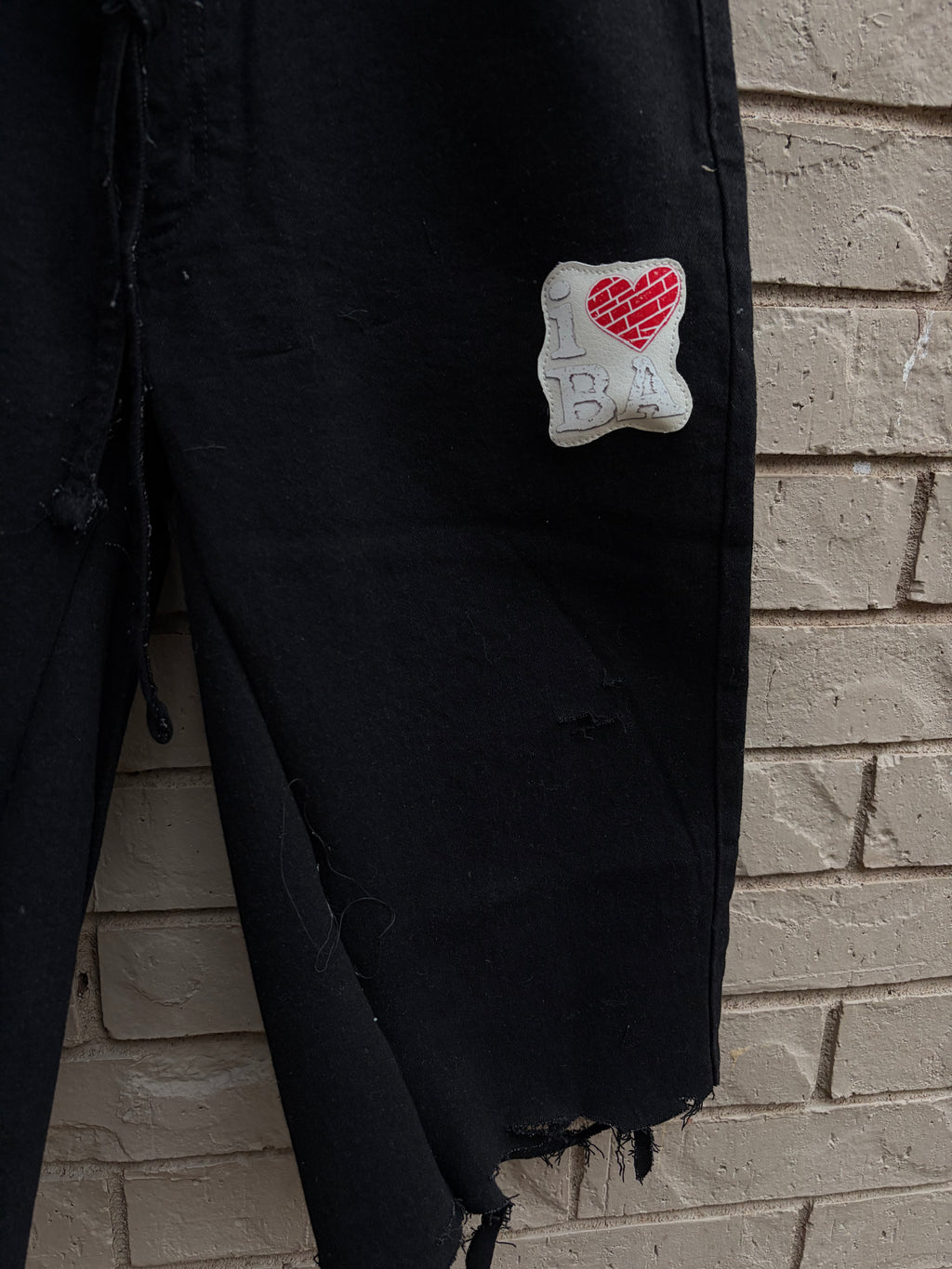 BORNAGAIN – Midnight Artifact Jorts