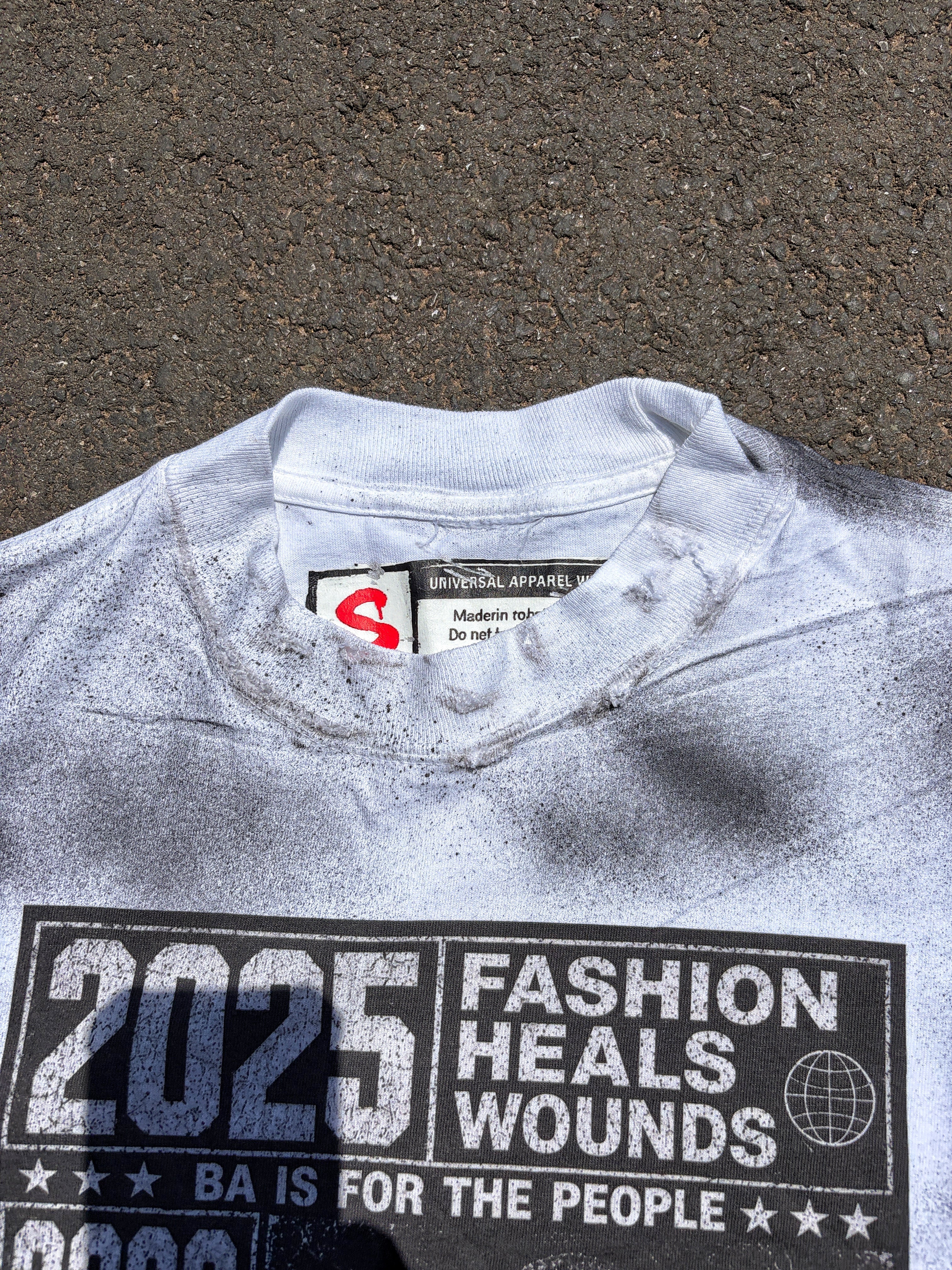 TAKEOVER TEE