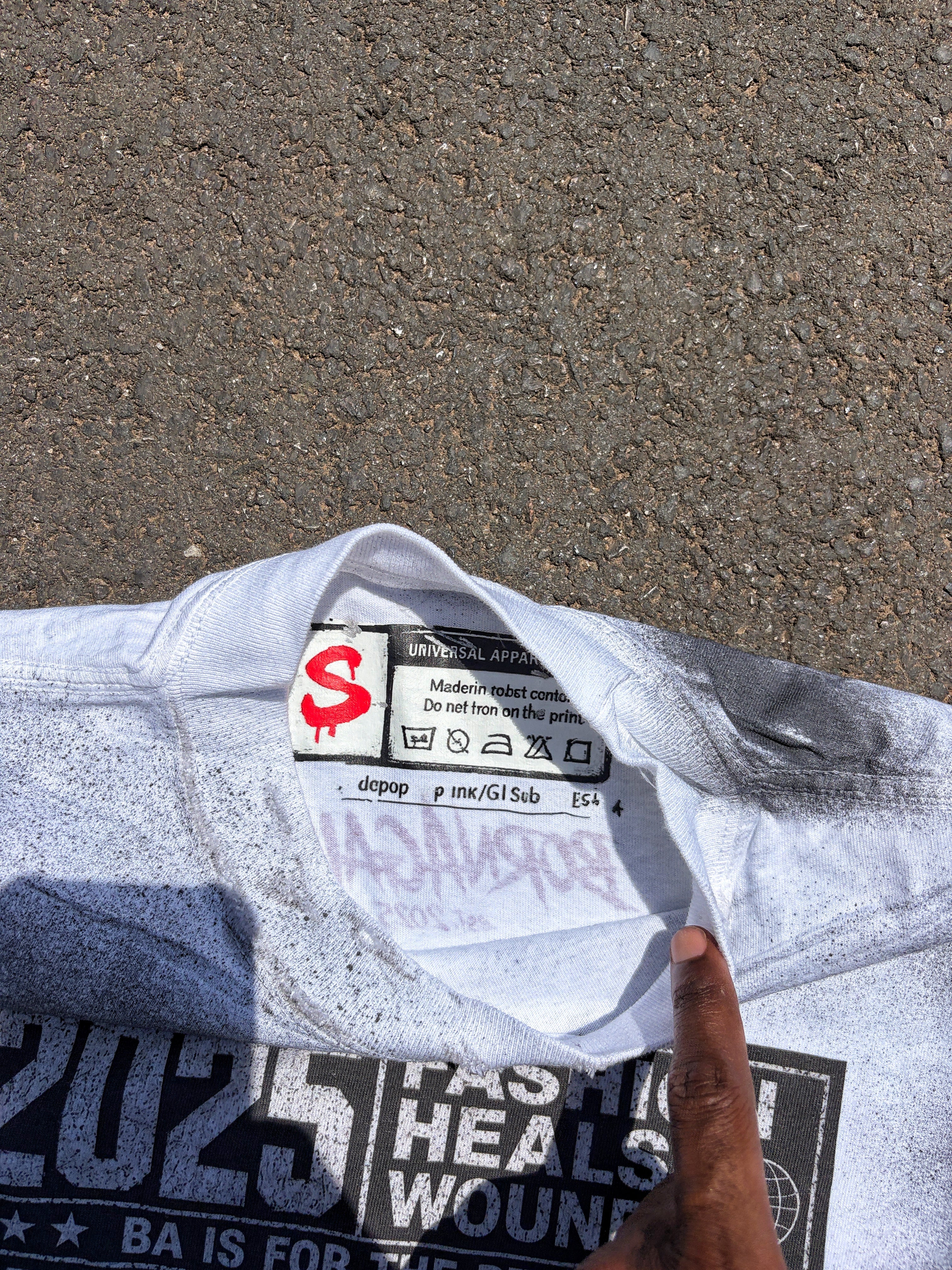 TAKEOVER TEE